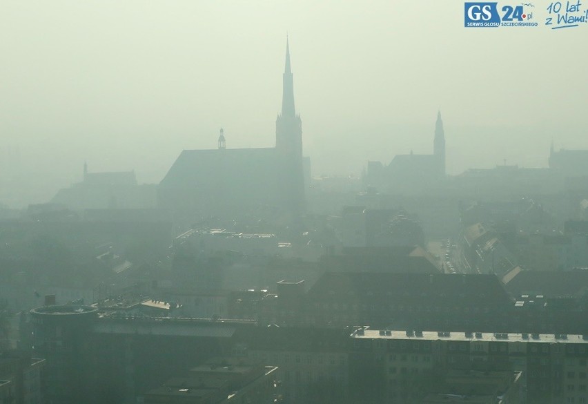 Smog w Szczecinie. Jest bardzo źle. Skąd te pyły?