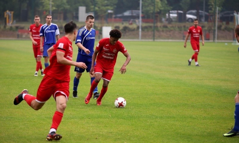 Resovia - Widzew Łódź. Sobotni pojedynek  beniaminków drugiej ligi