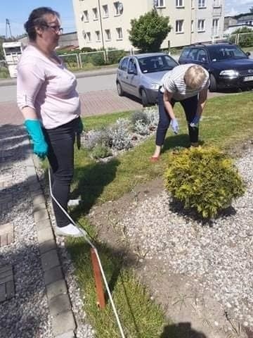 Mieszkańcy Suchorza i pracownicy Biblioteki Gminnej w...