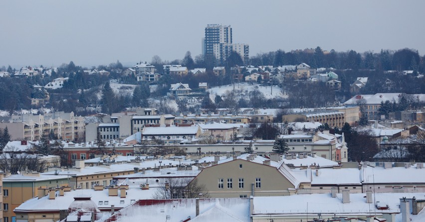 Tak prezentuje się panorama centrum miasta Rzeszowa w zimowej szacie [ZDJĘCIA]