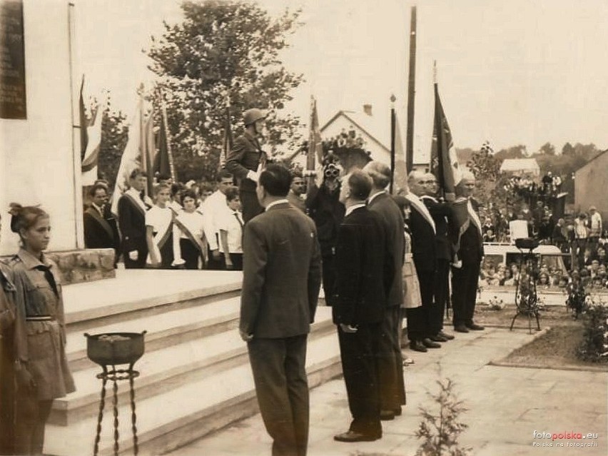 10 września 1967 roku, odsłonięcie pomnika zamordowanych...