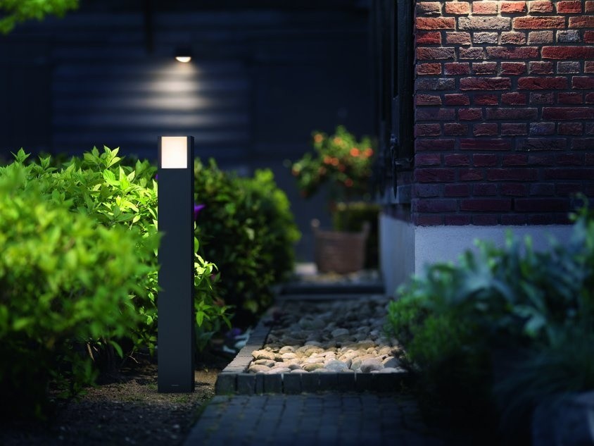 Ogrodowe lampy LED są oferowane w różnych postaciach -...