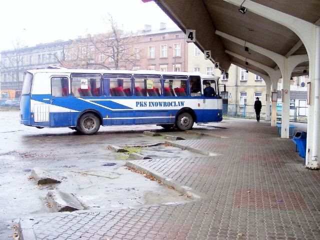 Dlaczego PKS w Bydgoszczy nie honoruje biletów miesięcznych inowrocławskiego PKS i odwrotnie?! - denerwuje się nasz Czytelnik.