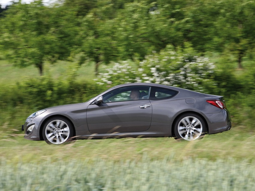 Hyundai Genesis Coupe...