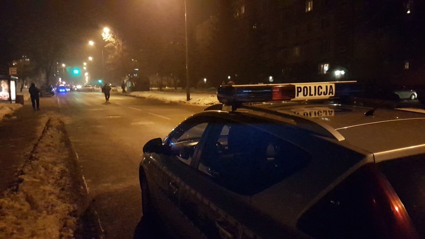 Bójka kiboli na Lutomierskiej w Łodzi. Trzy osoby w szpitalu