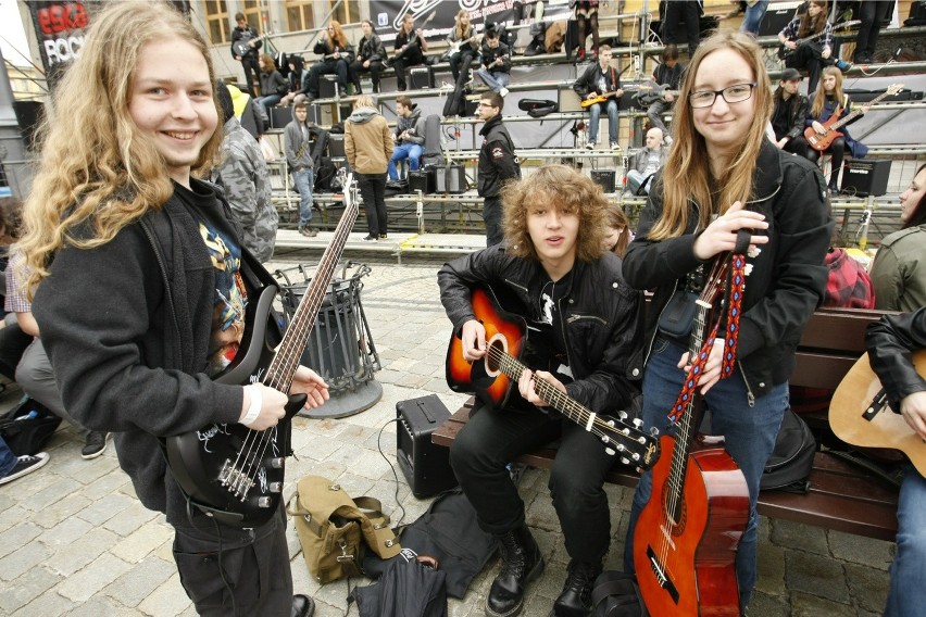 02.05.2013 wroclaw rekord guinnessa gitara gitarowy rynek...