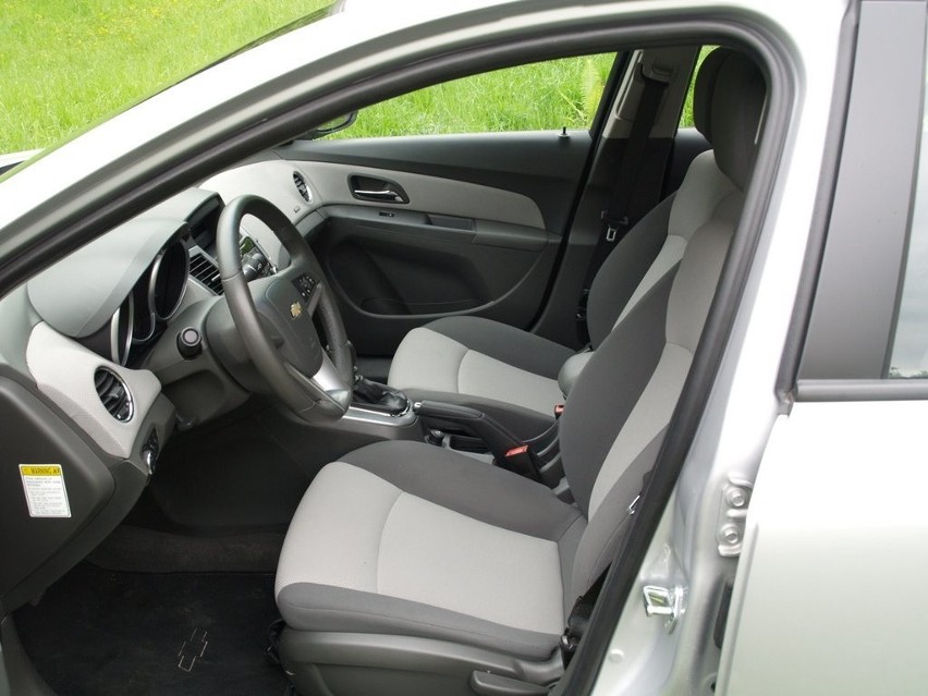 Chevrolet Cruze (2009-2014) Siostrzany model Astry IV...