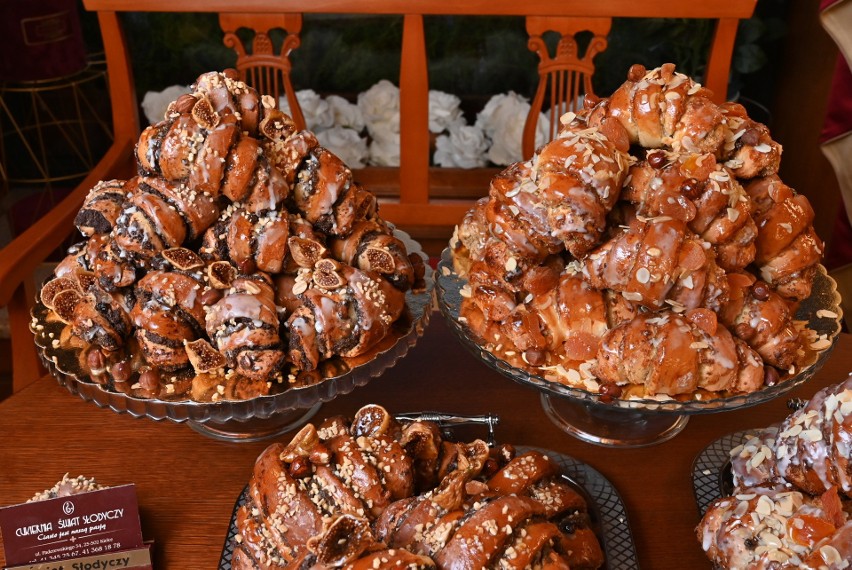 Słodkie rogale świętomarcińskie na Święto Niepodległości. Jaki jest ich sekret? (WIDEO, zdjęcia)