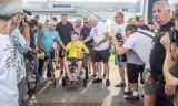 Poznań: Kibice spotkali się z legendą kolarstwa, Ryszardem Szurkowskim. To był odruch serca i ogromne wsparcie dla wielkiego mistrza
