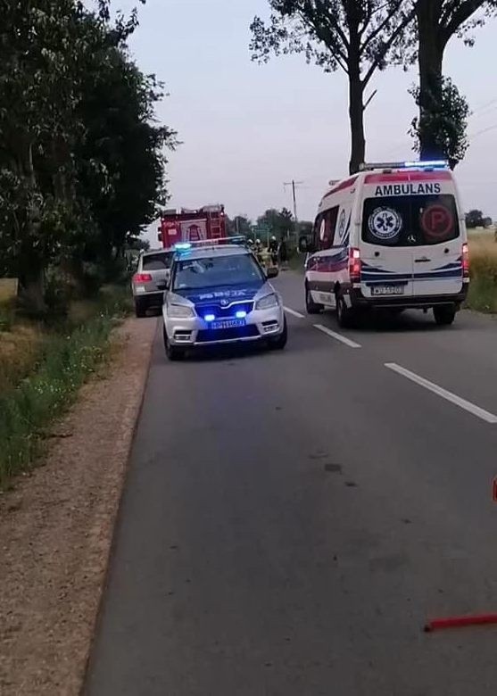 Helenowo. Wypadek z udziałem motoroweru. Doszło do niego w piątek 9.07.2021. Zdjęcia