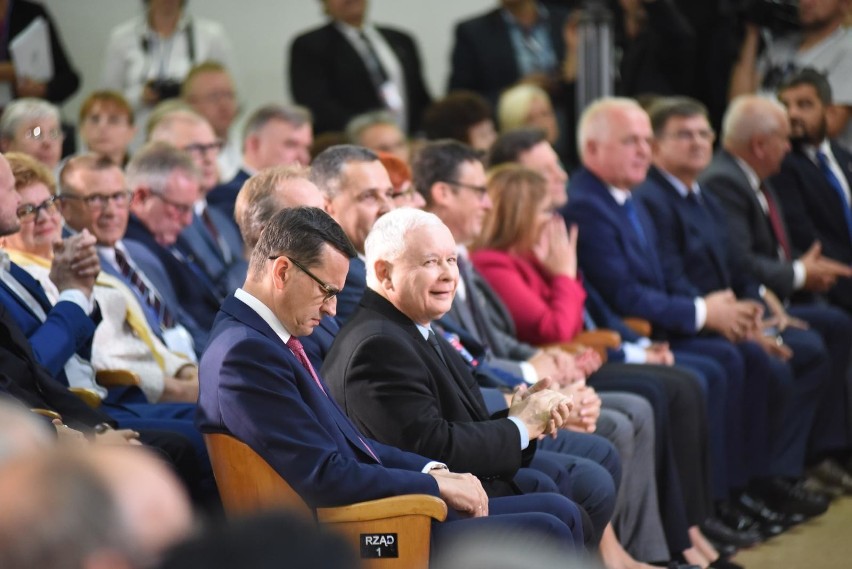Jak premier Morawiecki zmienił zdanie w sprawie działań Sądu Najwyższego