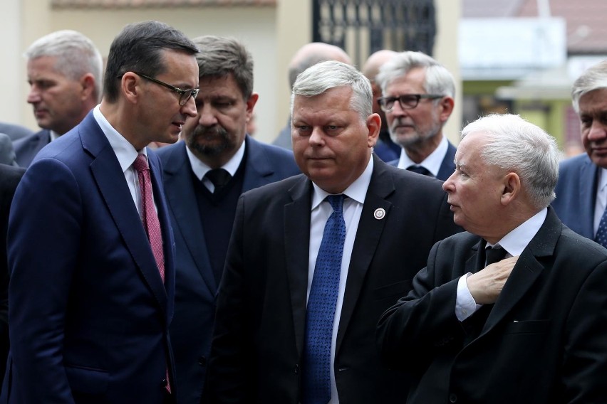 Jak premier Morawiecki zmienił zdanie w sprawie działań Sądu Najwyższego