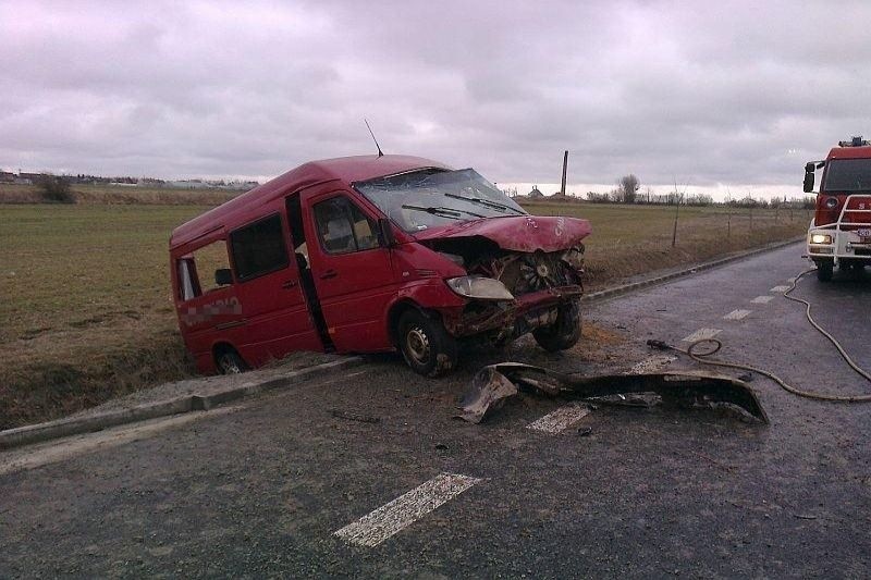 Wypadek busa pod Grodkowem