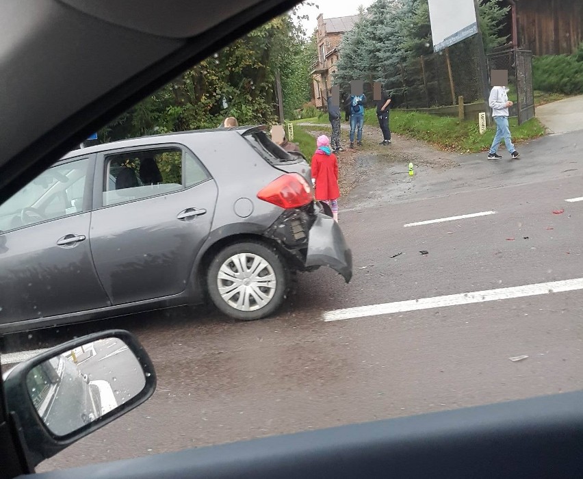 Do zdarzenia doszło w czwartek na drodze krajowej nr 77 w...