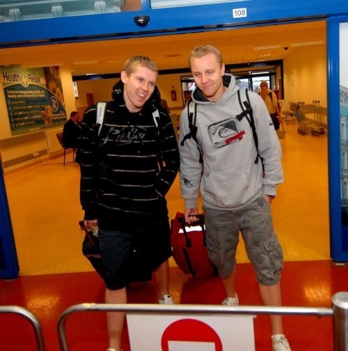 Mateusz Sawrymowicz i Przemysław Stańczyk po kilkunastogdzinnej podróży dotarli do Goleniowa.
