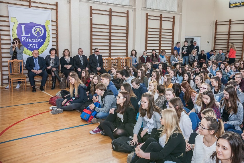 Liceum imienia Kołłątaja w Pińczowie obchodziło święto patrona szkoły (zdjęcia)
