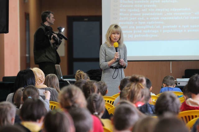 Sędzia Anna Maria Wesołowska spotkała się wczoraj z uczniami Szkoły Podstawowej nr 13