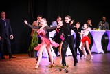 Kolejna edycja Turnieju Tańca Towarzyskiego "O Złote Jabłko" w Warce. Konkurs przyciągnął ponad trzystu uczestników