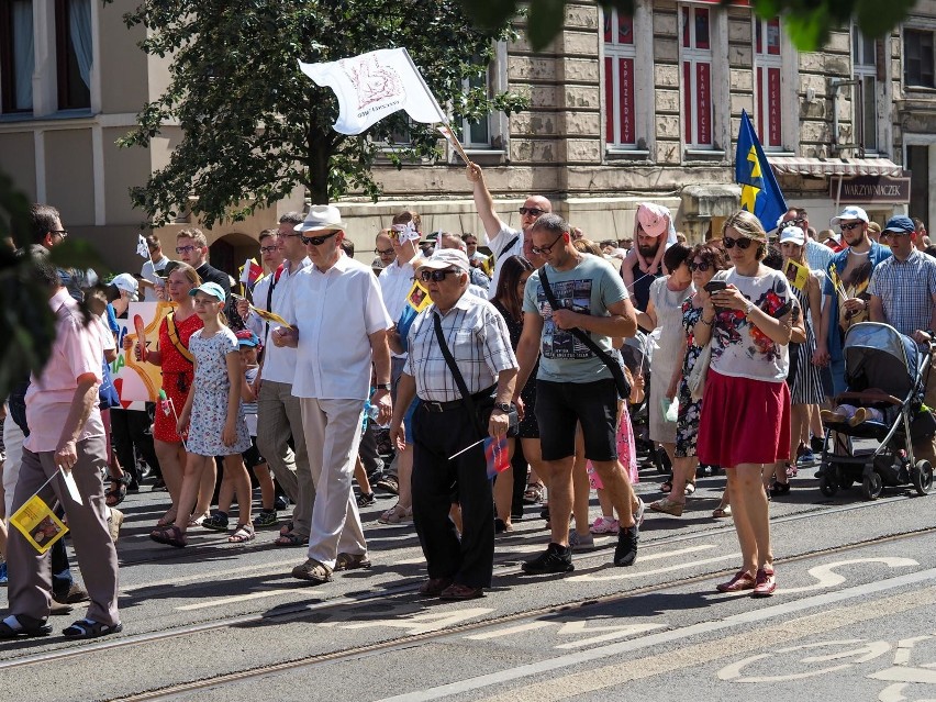 W Bydgoszczy zorganizowano ósmy Marsz dla Życia i Rodziny. W...