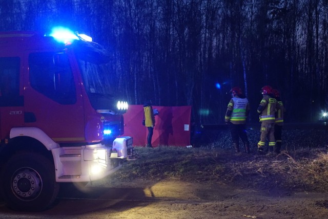 Na ulicy Kosowskiej w Poznaniu doszło do śmiertelnego potrącenia mężczyzny. Przejdź do kolejnego zdjęcia --->