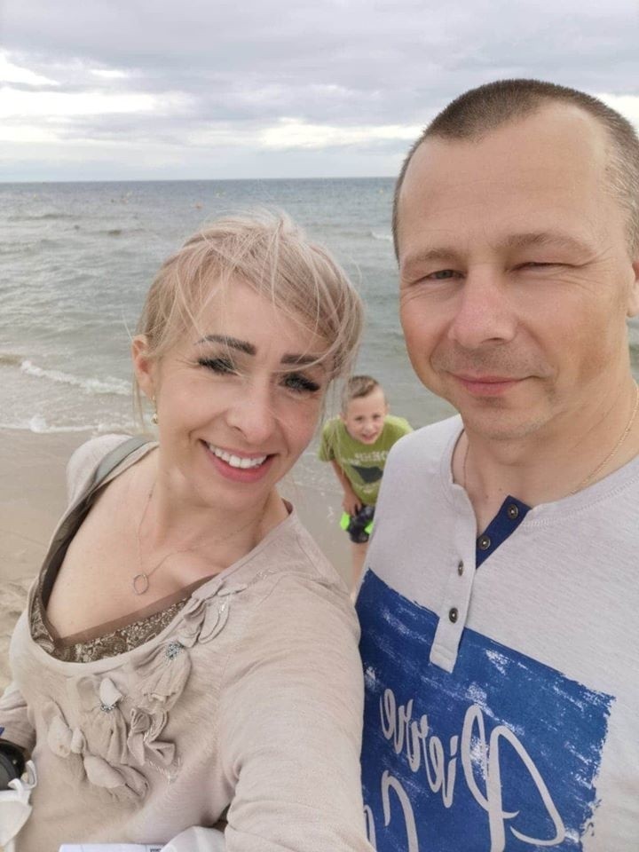 Burmistrz Opatowa Grzegorz Gajewski wraz z żoną Elżbietą na...