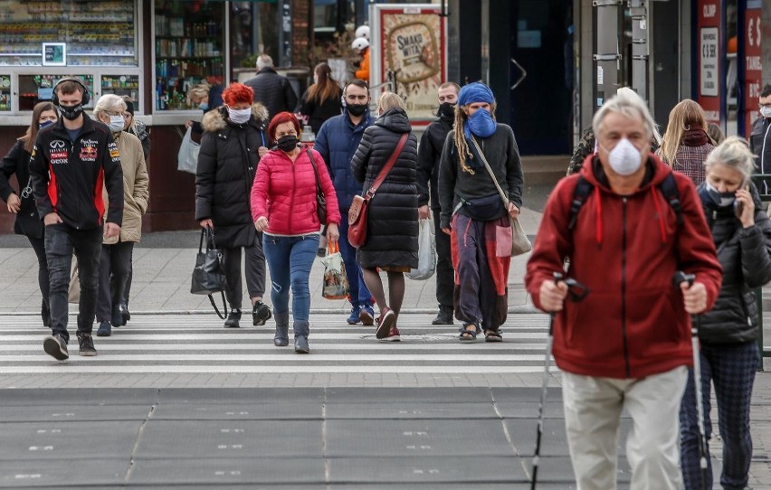 Jest możliwe, że niektóre z obostrzenia zostaną poluzowane....