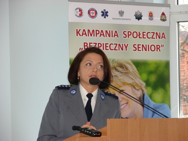 Nadkomisarz Monika Sokołowska z Komendy Wojewódzkiej Policji w Radomiu scharakteryzowała skalę przestępstw zaistniałych z udziałem seniorów.