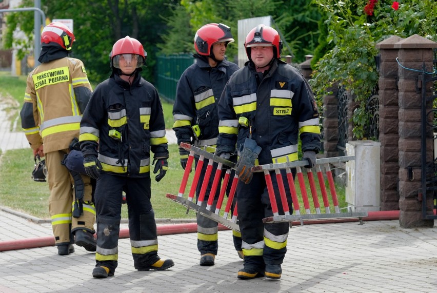 Do pożaru doszło w piątek po godz. 9 w Przemyślu, a do akcji...
