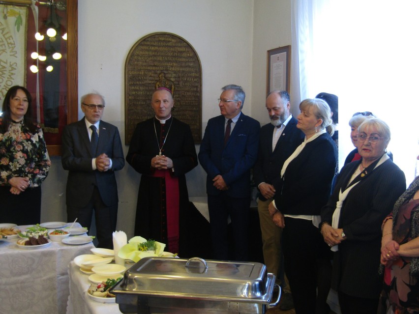 Spotkanie wielkanocne w radomskiej Solidarności. Gościem honorowym był biskup Marek Solarczyk