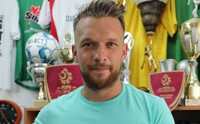 Michał Grunt - piłkarz Staru Starachowice, mówi o przedłużeniu umowy z klubem i finałowym meczu Okręgowego Pucharu Polski z KSZO