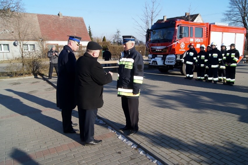 Strażacy z OSP Objazda mają nowy wóz strażacki [wideo, zdjęcia] 
