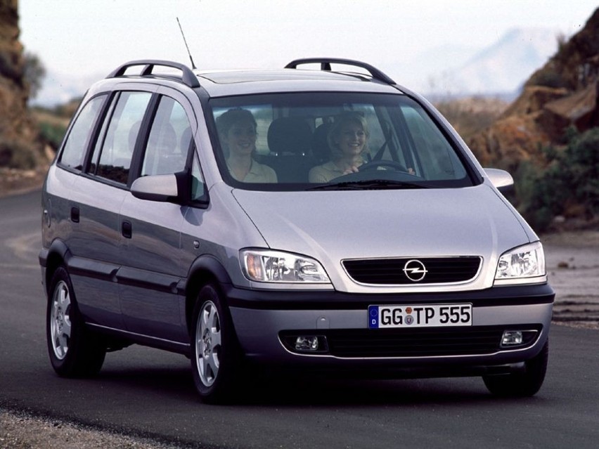 Opel Zafira A...