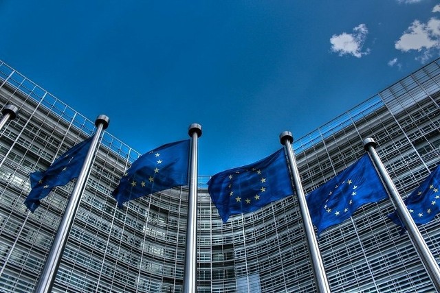 UE ma awaryjny plan pomocy dla Ukrainy o wartości 20 mld euro