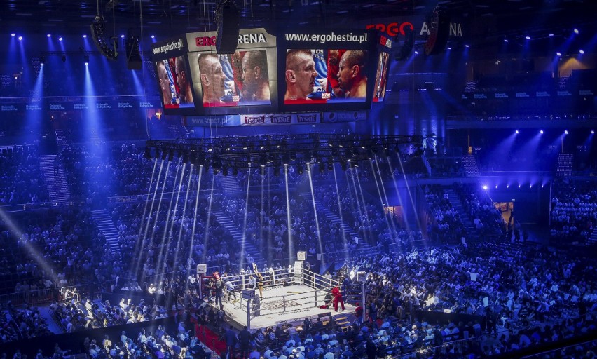 Polsat Boxing Night: Tomasz Adamek znokautował Abella. SKRÓT...