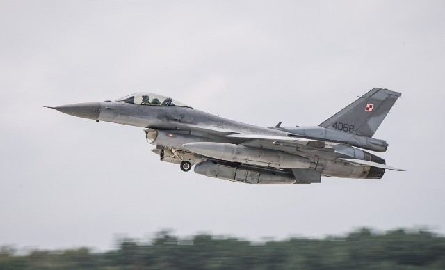 Polskie F-16 będą strzegły także nieba nad Słowacją w ramach misji NATO