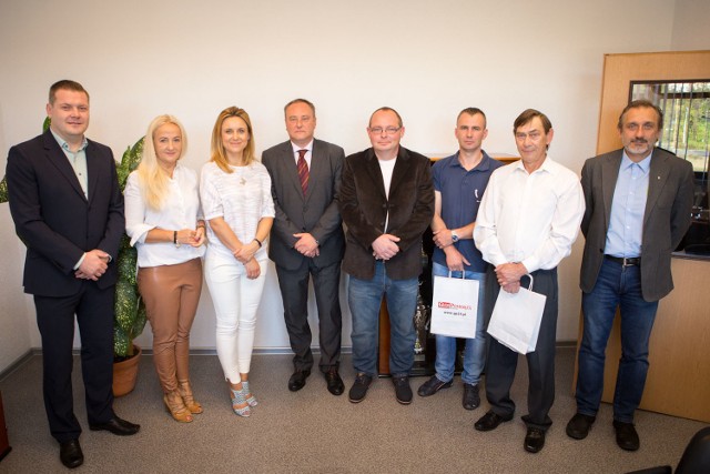 Dziś (07.09) w Urzędzie Pocztowym 2 w Słupsku wyróżniliśmy listonoszy, którzy wzięli udział w naszym konkursie zorganizowanym równolegle do loterii samochodowej „Głosu”.