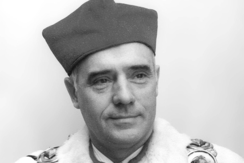 W latach 1990-1993 prof. Józef Szala był rektorem Akademii...