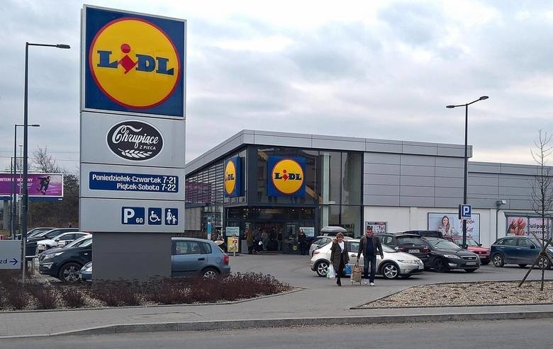 MAJÓWKA 2018, LIDL...