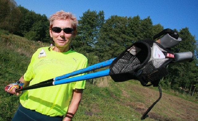 Przed kilkoma tygodniami Maria Kawiorska zamieniła inwalidzkie kule na kijki do Nordic Walking. Zdobyła w tym czasie dwa medale.