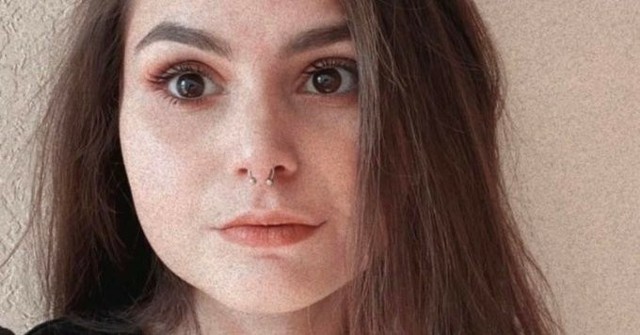 20-latka zmarła błyskawicznie po tym, jak zjadła w restauracji deser