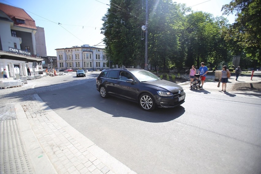 Remont placu Wolności w Katowicach