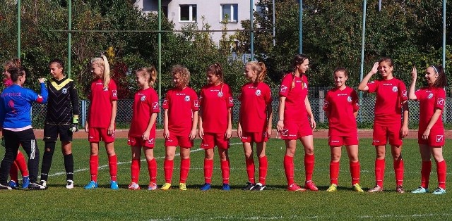 Victoria Pińczów zwyciężyła w wyjazdowym meczu z KKP Kielce 2:1.