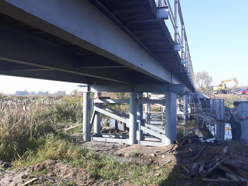 Gmina Klukowo. Dobiega końca budowa mostu na rzece Nurzec (zdjęcia)