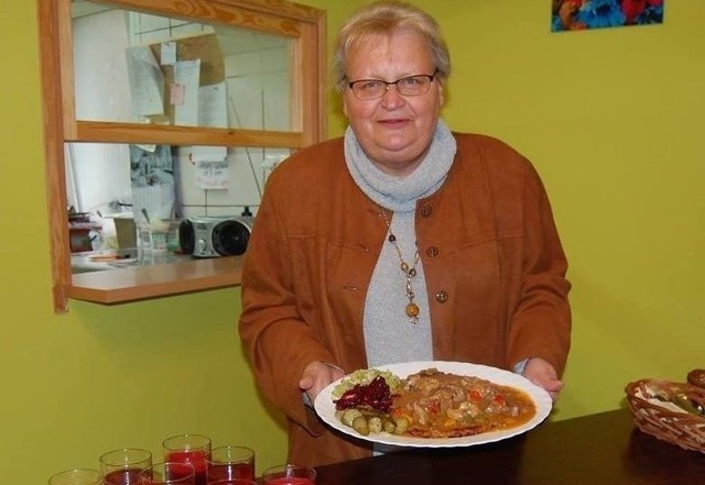 Zaczynaliśmy od małego baru w przyklasztornej kuchni. Teraz mamy lokal w centrum Prudnika i cały czas się rozwijamy - mówi Danuta Brzozowska, prezes spółdzielni „Domowe Smaki”.