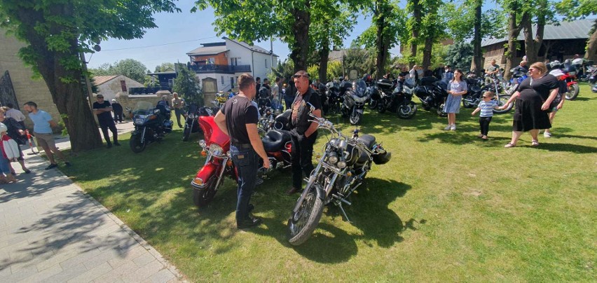 Setki motocyklistów na I Zjeździe Motocyklowym w Sanktuarium Maryjnym w Sulisławicach. Zobaczcie zdjęcia 