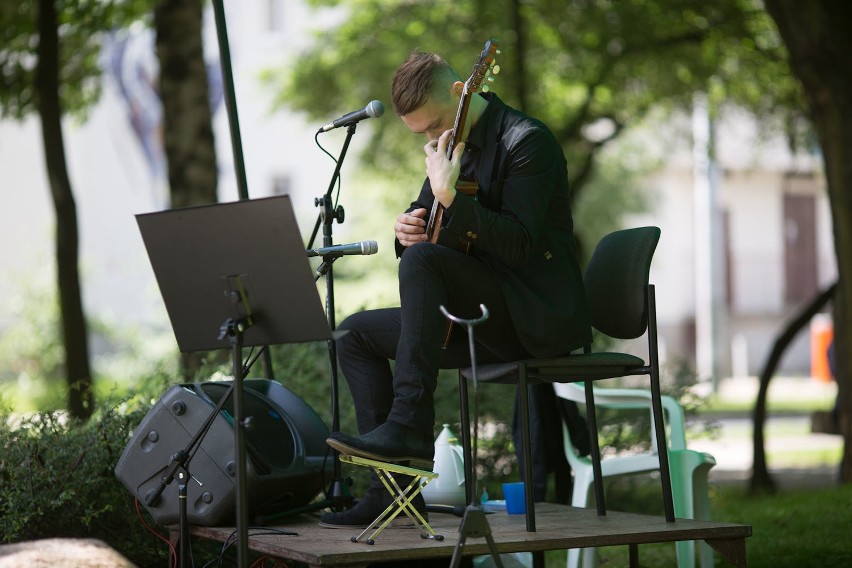 17 lipca w Parku Waldorffa można było posłuchać gitary...