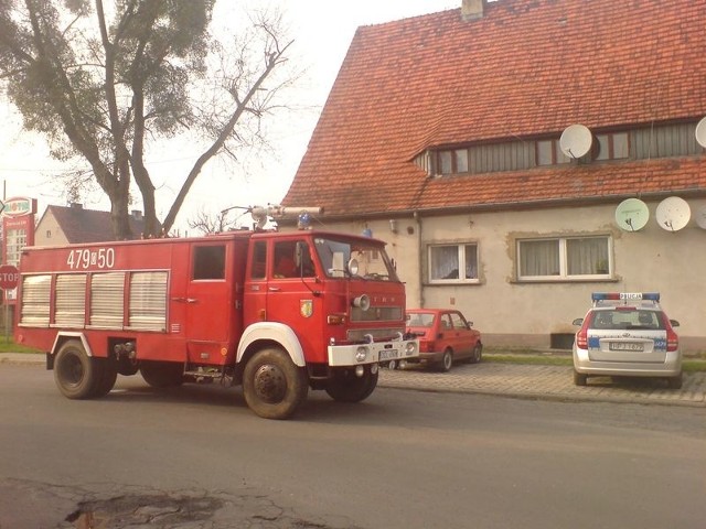 Od godz. 17.00 w czwartek niewybuchu pilnują strażacy z OSP Dobrodzień.