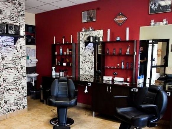 Zakład Fryzjerski U Tomcyna w poniedziałek o godzinie 11 był liderem rankingu powiatowego wśród salonów fryzjerskich.