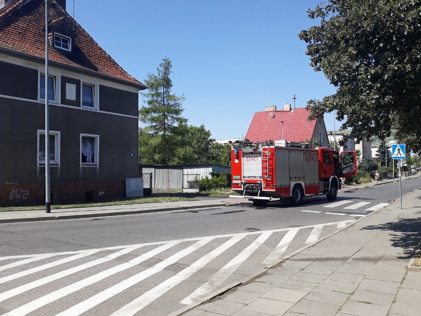 Służby interweniowały w budynku wielorodzinnym u zbiegu ulic...