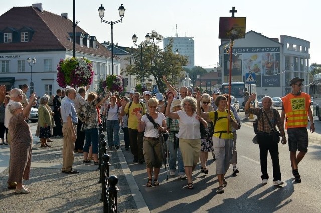 Pielgrzymi z Białegostoku wyruszający na Jasną Górę.